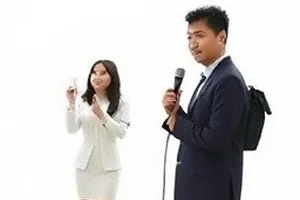 《白露为霜记事》化妆间合影封面